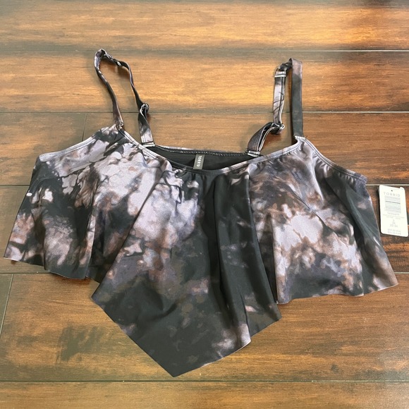 New Torrid Tie Dye V Flounce Bikini Top Purple Women size 3X Tankini Hankerchief - Picture 2 of 10